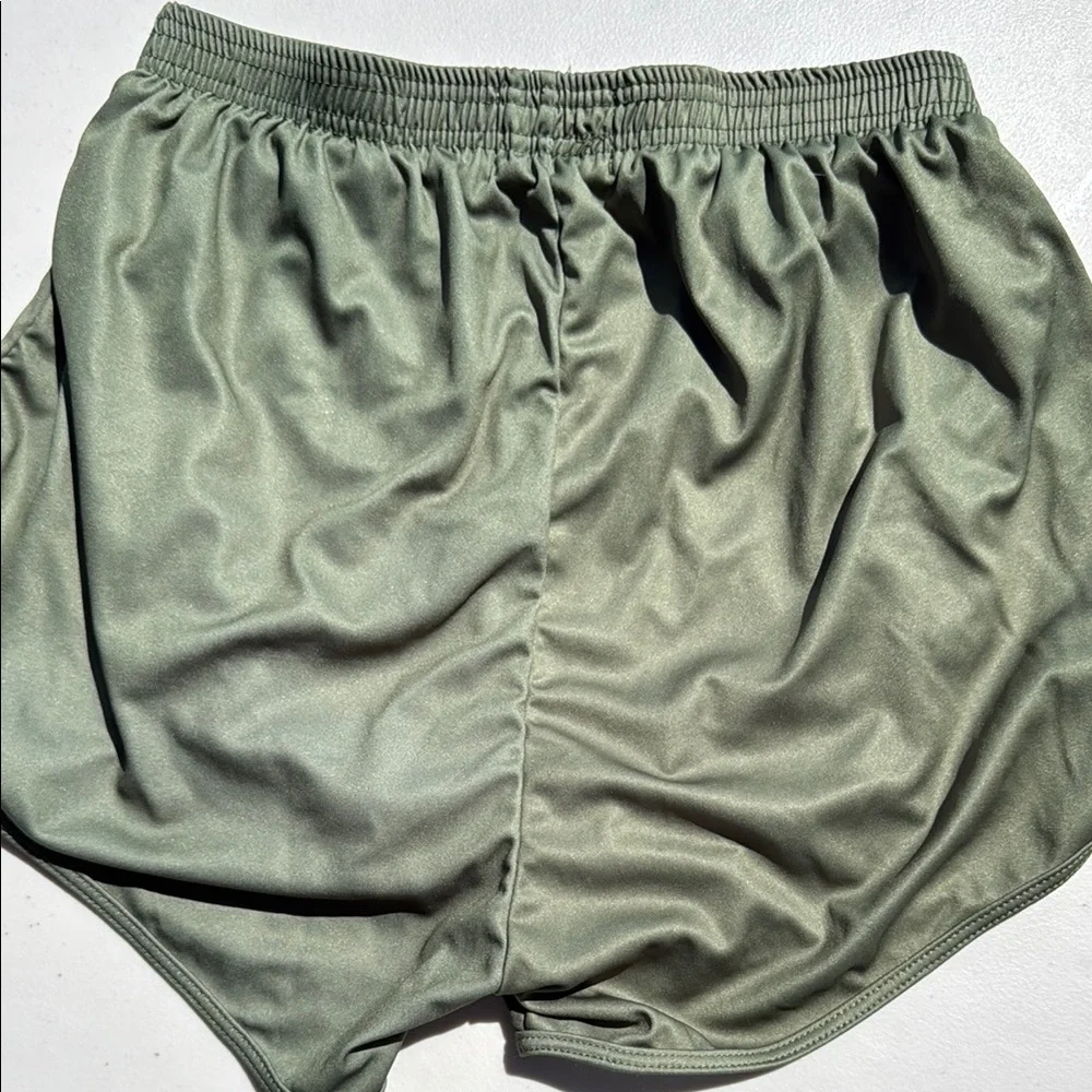 Men's M/L Olive Green Thigh Huggers Athletic Shorts - Picture 4 of 4